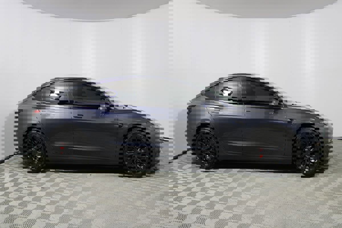 Used 2022 Tesla Model 3 Performance image 33