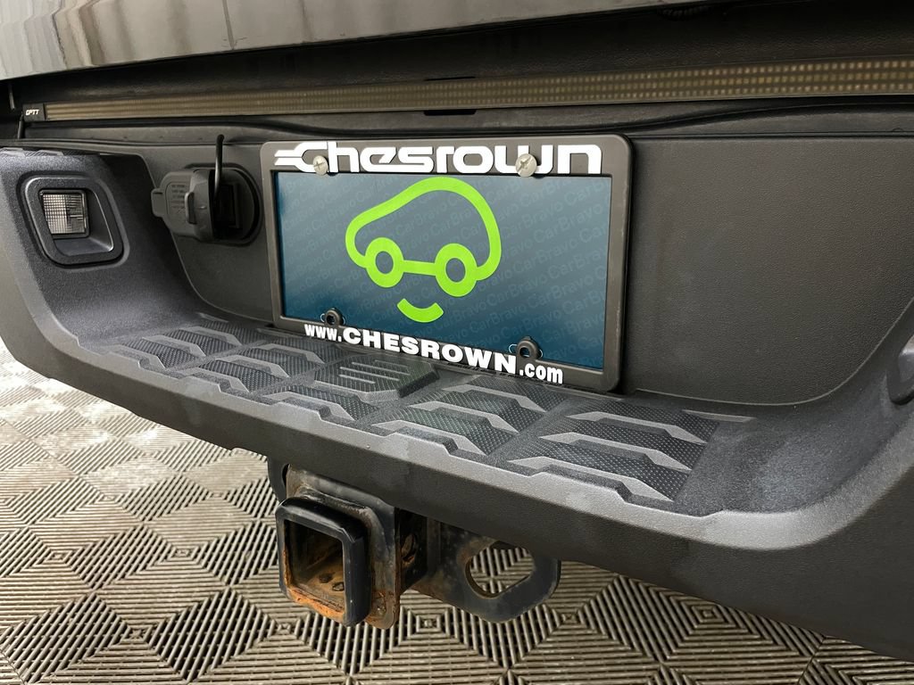 Used 2019 Toyota Tacoma TRD Off-Road AWD/4WD image 12