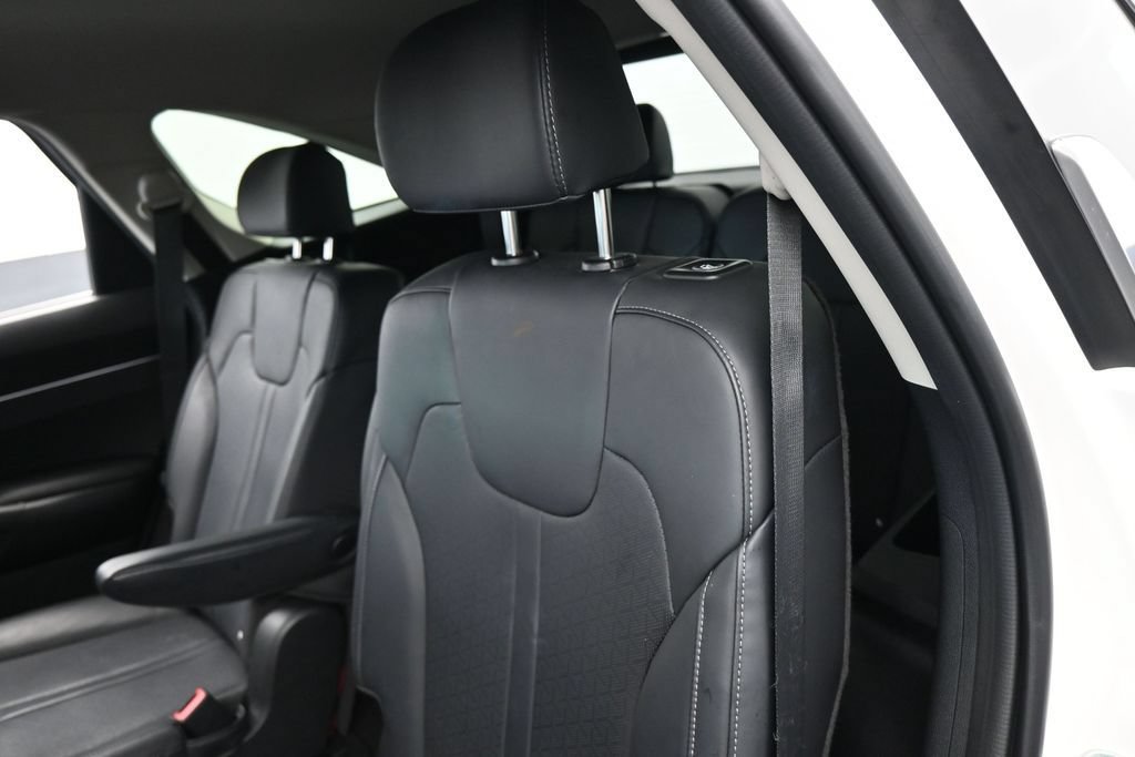 Used 2023 Kia Sorento EX FWD image 32