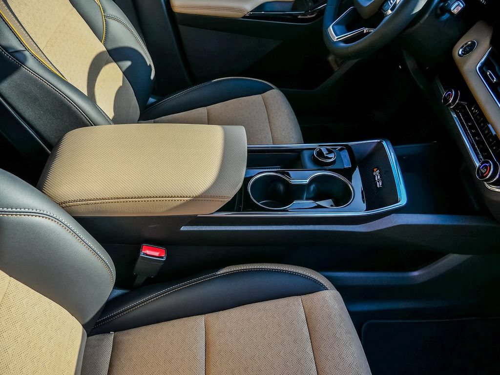 New 2027 Chevrolet Equinox ACTIV FWD image 16
