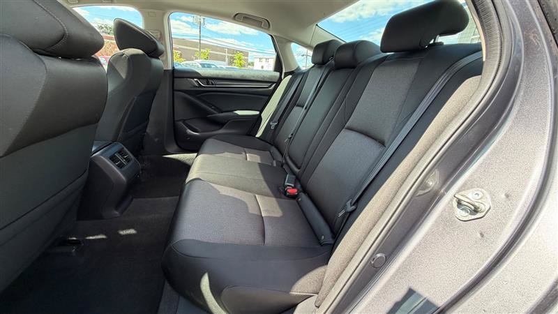 Used 2018 Honda Accord EX image 44