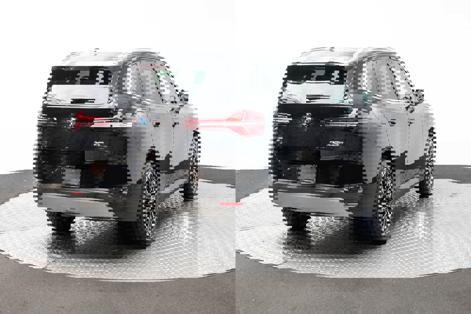 Used 2025 BMW X3 xDrive30i w/ Convenience Package image 22