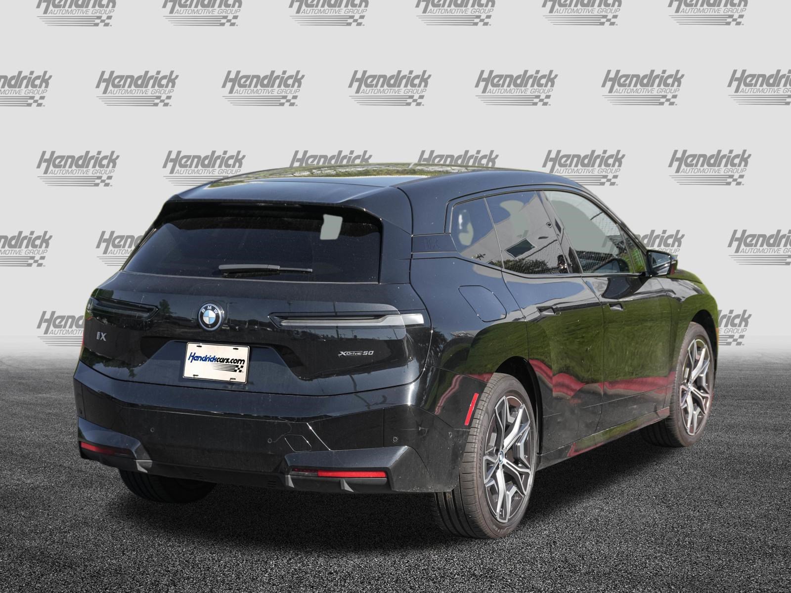 Certified 2024 BMW iX xDrive50 w/ Premium Package AWD/4WD image 7