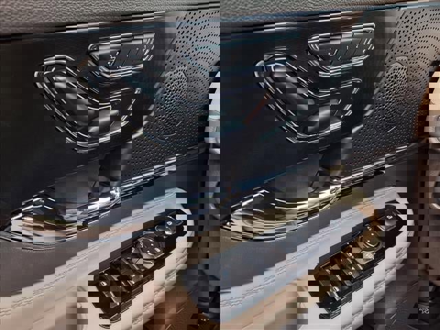 Used 2023 Lincoln Corsair FWD image 22