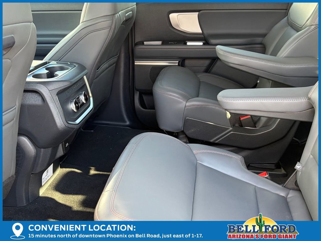 New 2025 Ford Expedition Active image 18