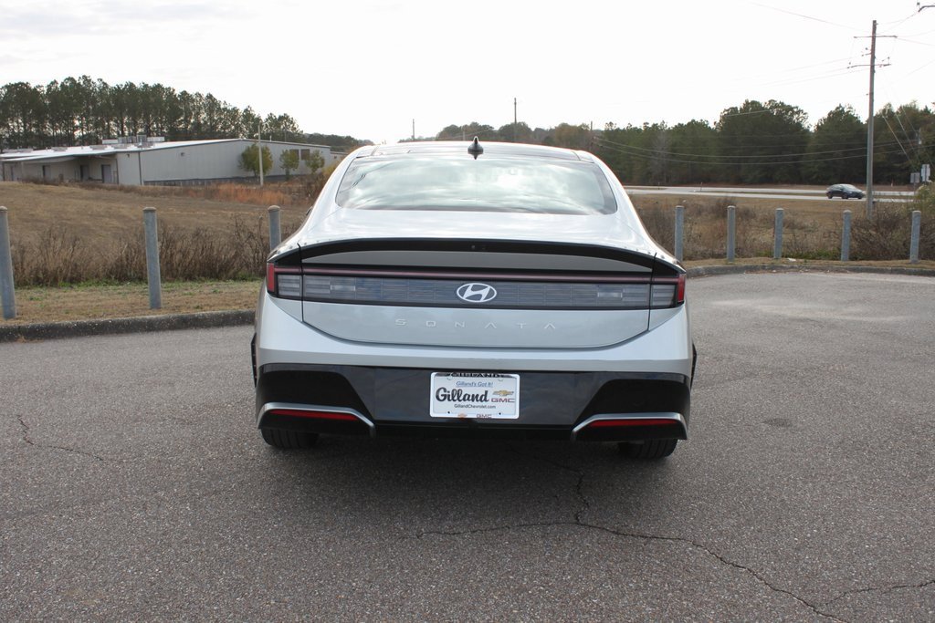 Used 2024 Hyundai Sonata SEL w/ Convenience Package image 21