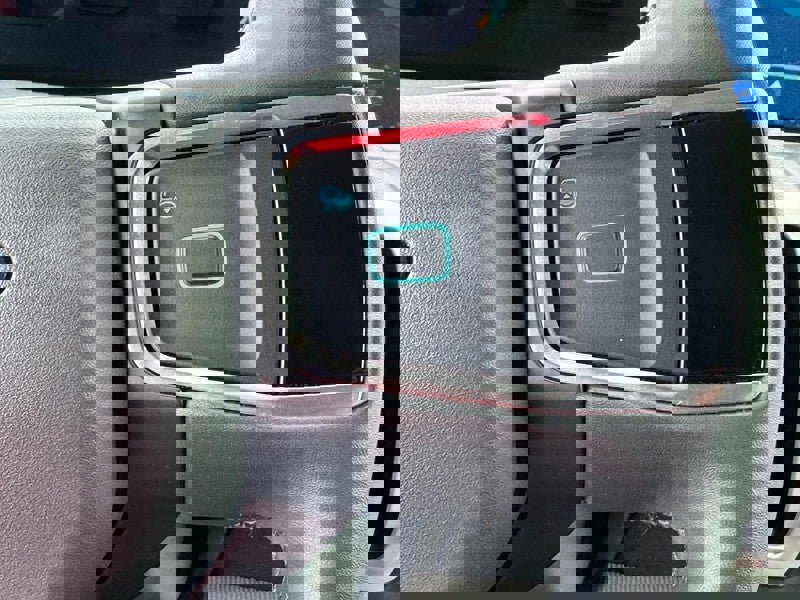 Used 2025 Ford Expedition Active image 20