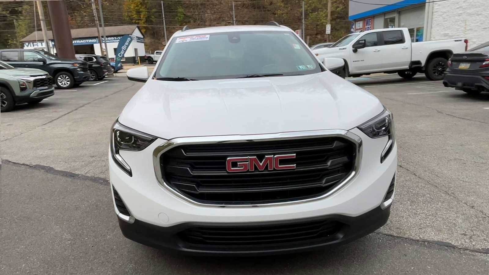 Certified 2020 GMC Terrain SLE w/ Driver Convenience Package image 3