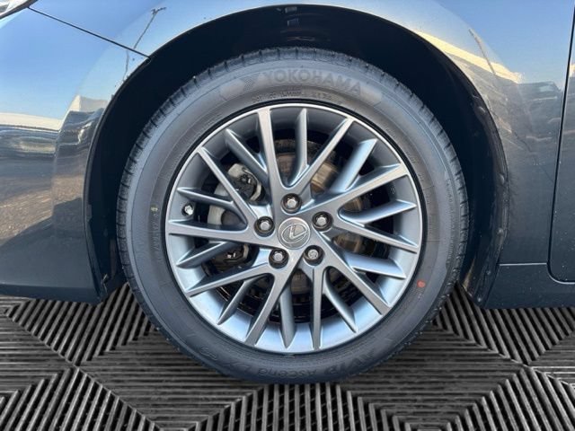 Used 2018 Lexus ES 350 w/ Navigation System Package FWD image 29