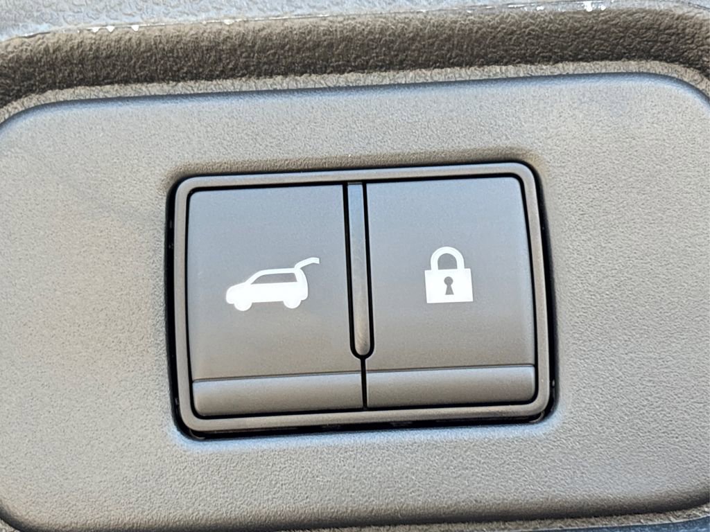 New 2025 Nissan Pathfinder SV w/ Black Appearance Package image 14