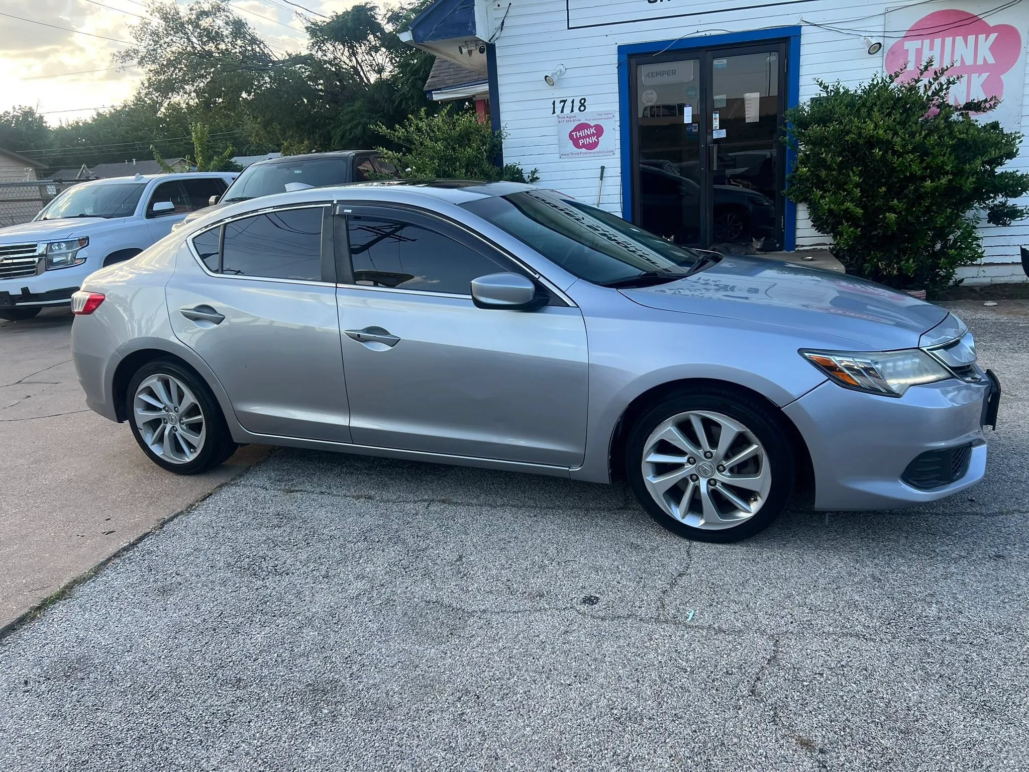 Used 2018 Acura ILX FWD image 2