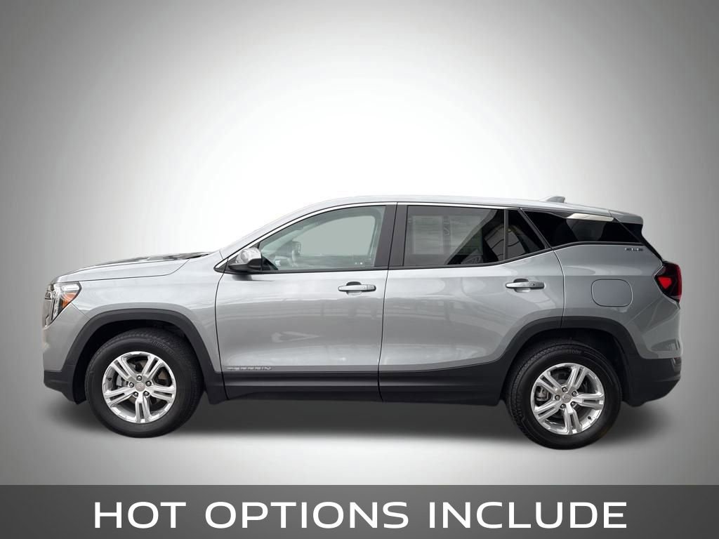 Used 2024 GMC Terrain SLE image 2