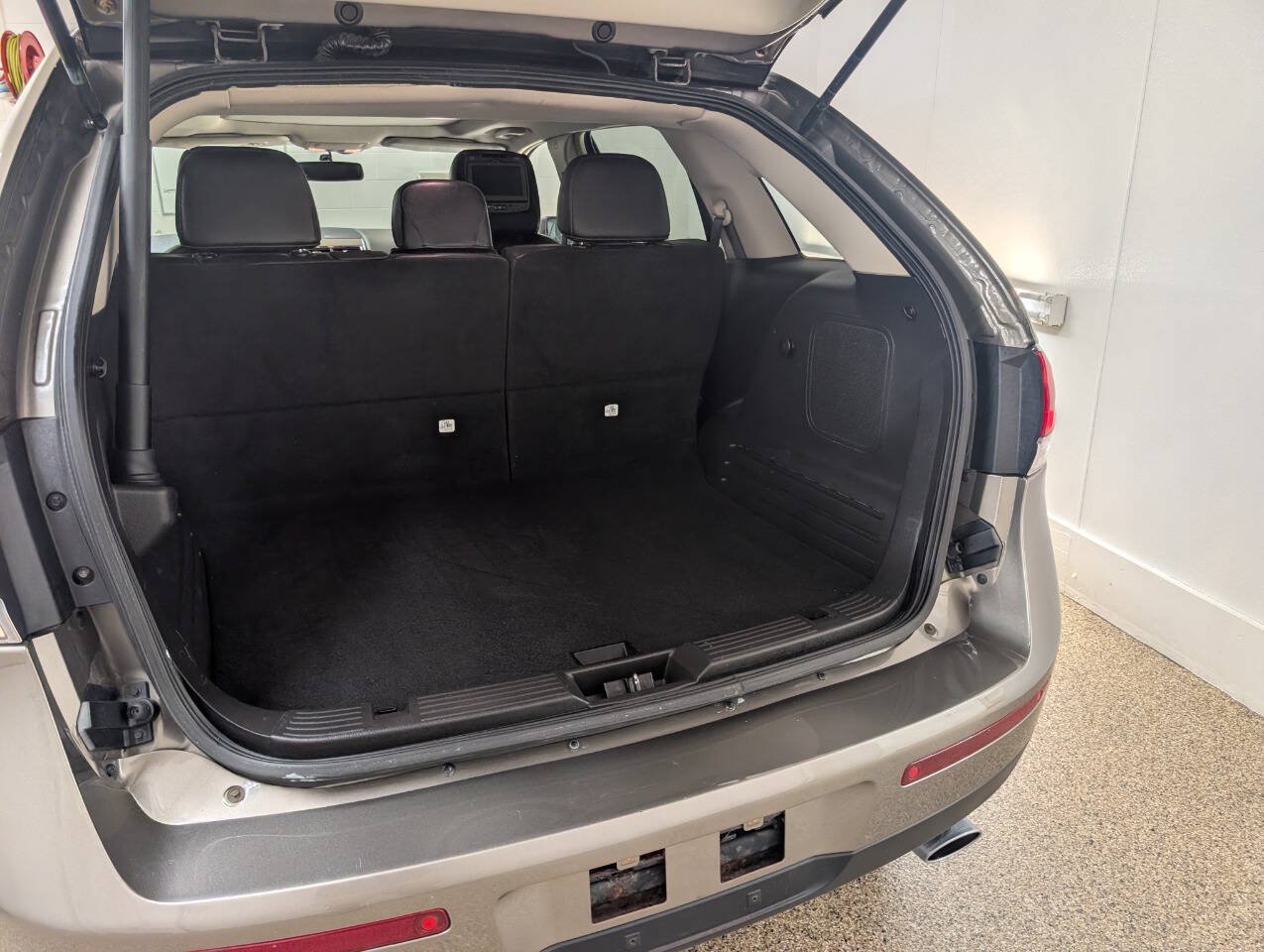 Used 2012 Lincoln MKX AWD image 15