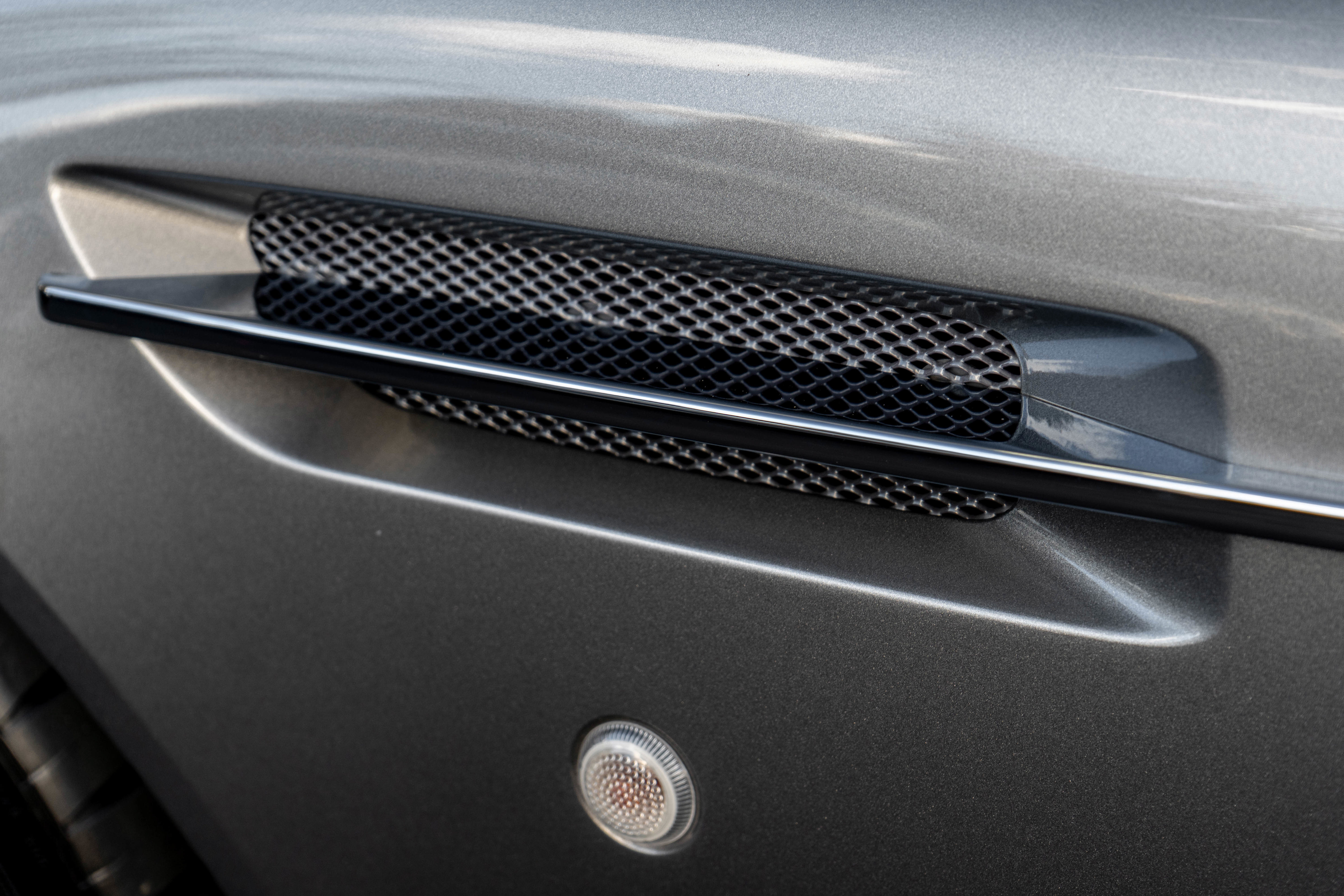 Used 2009 Aston Martin DB9 Volante RWD image 52