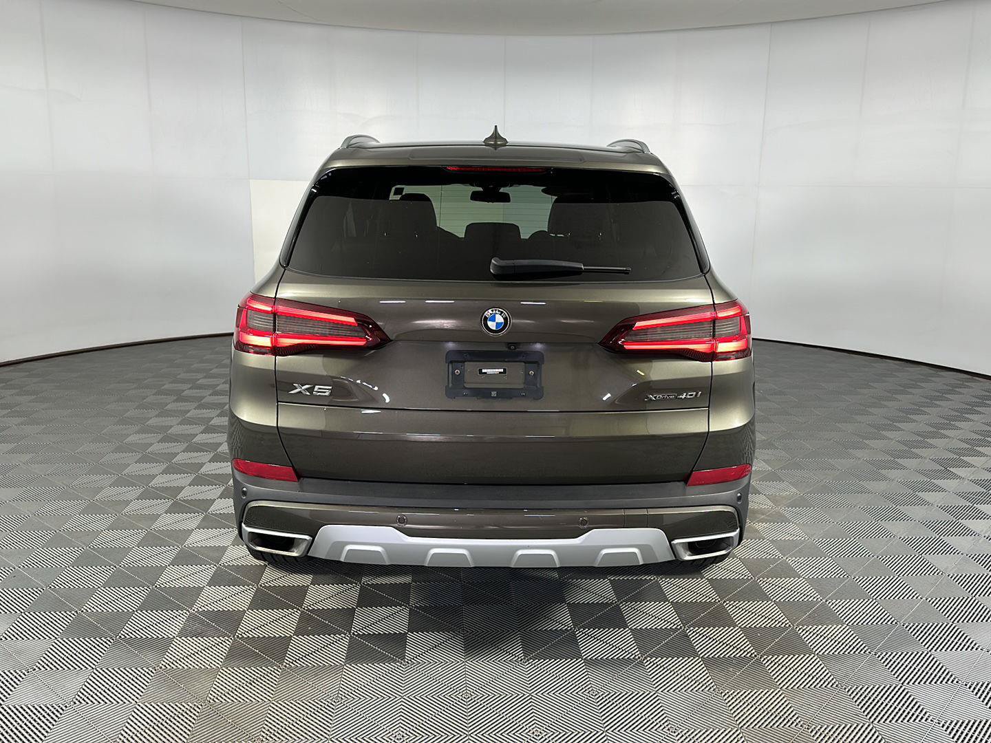 Used 2023 BMW X5 xDrive40i w/ Premium Package AWD/4WD image 35