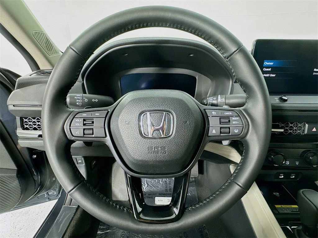 Used 2025 Honda Accord EX-L image 18