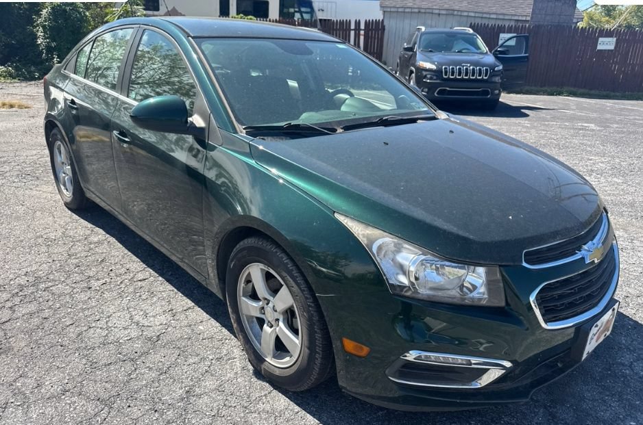 Used 2015 Chevrolet Cruze LT FWD image 3