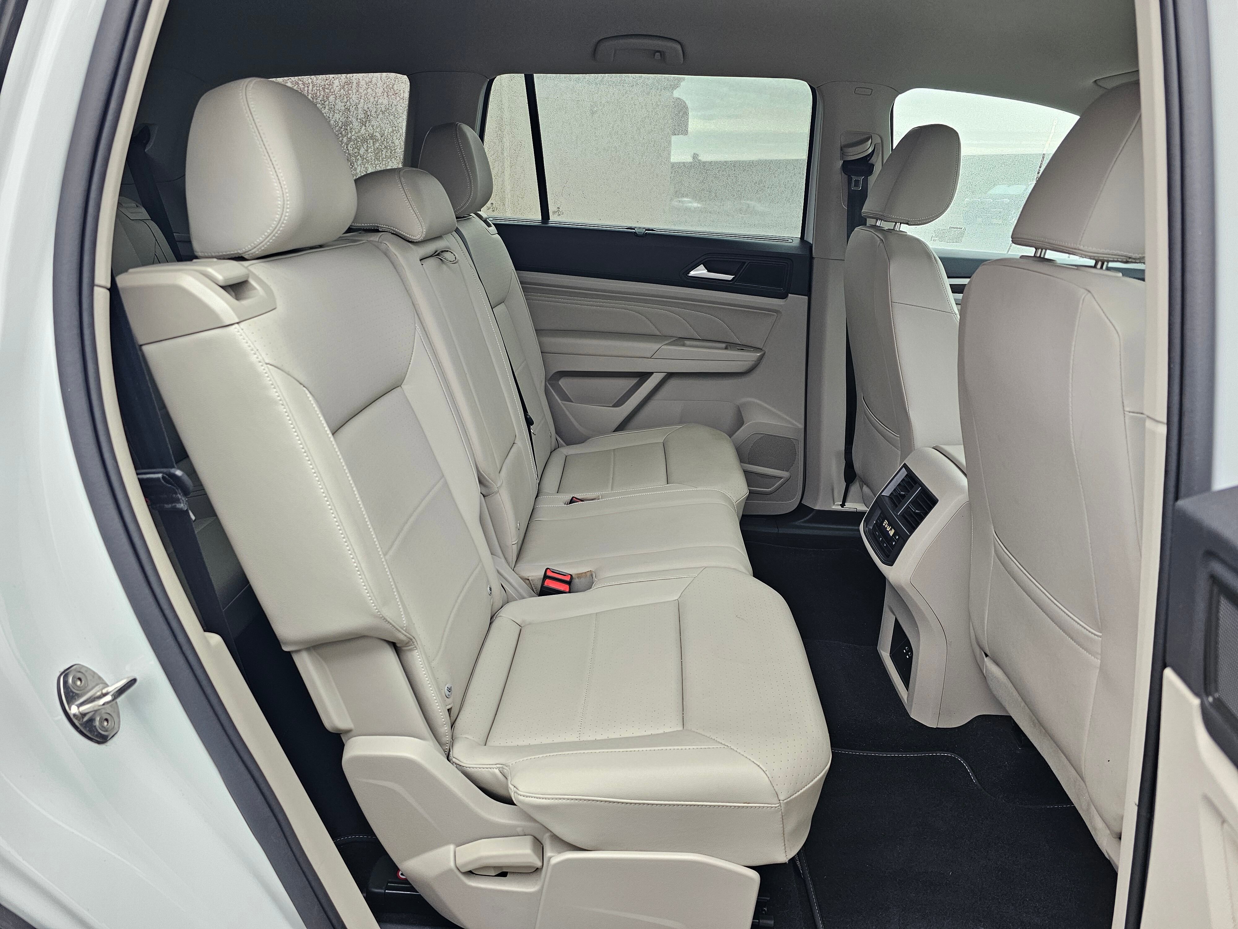 Used 2023 Volkswagen Atlas SE image 47
