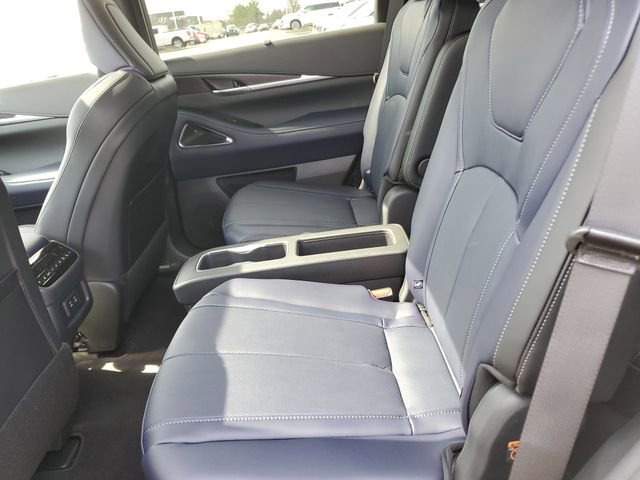 New 2026 INFINITI QX60 Sport w/ Dark Cargo Package image 17