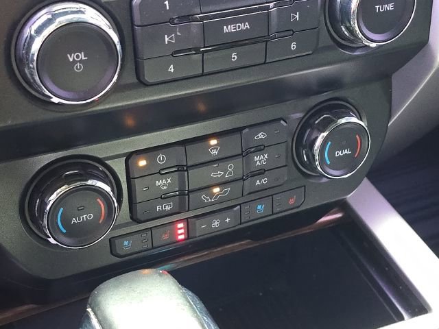 Used 2019 Ford F150 Lariat image 36