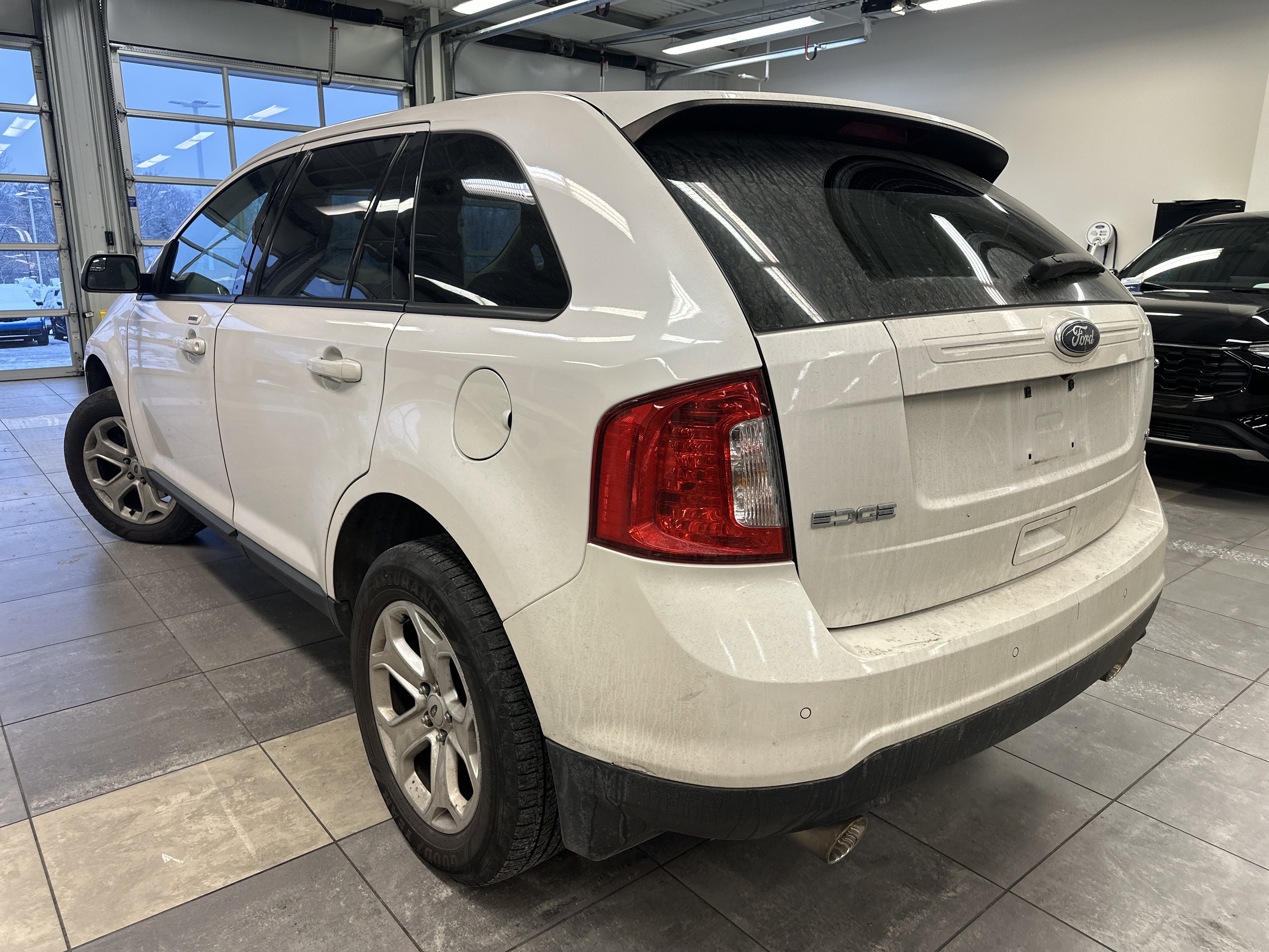 Used 2013 Ford Edge SEL image 12
