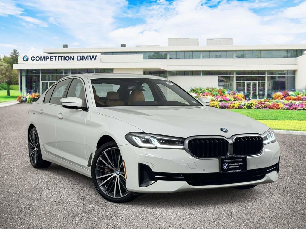 Used 2022 BMW 530i xDrive w/ Convenience Package AWD/4WD image 1