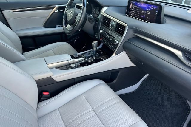 Used 2018 Lexus RX 350 FWD w/ Luxury Package image 19