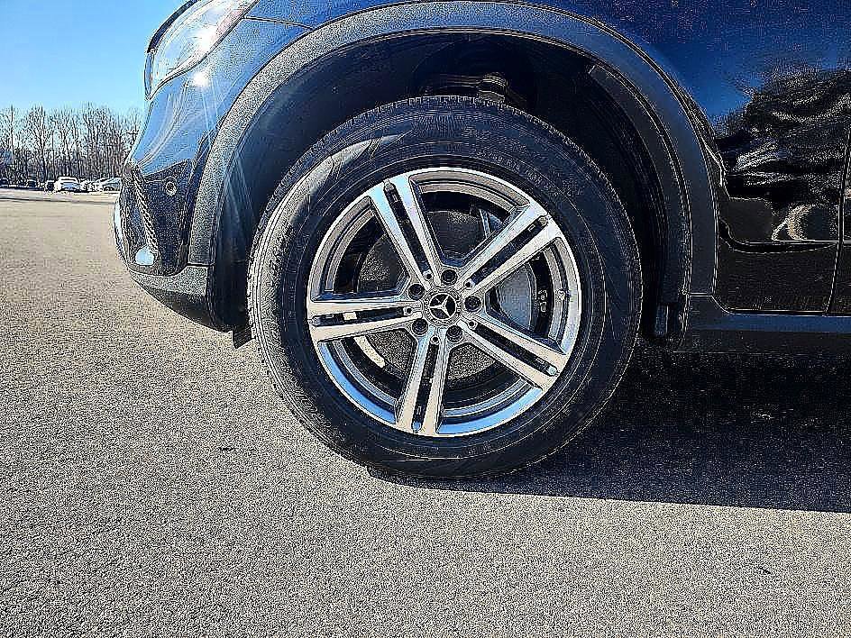 Used 2022 Mercedes-Benz GLC 300 image 7