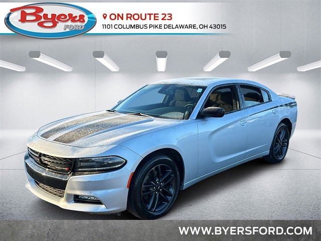 Used 2019 Dodge Charger SXT w/ Blacktop Package image 1