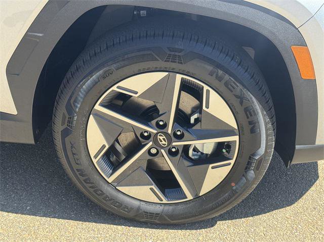 New 2025 Hyundai Tucson SEL image 12