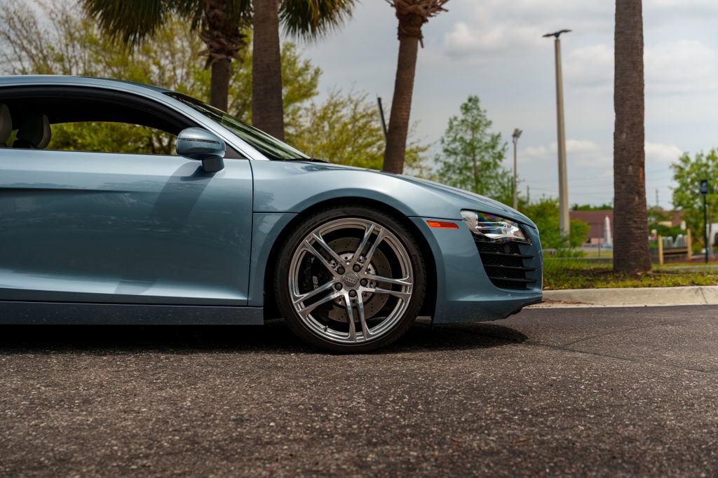 Used 2010 Audi R8 V8 AWD/4WD image 7