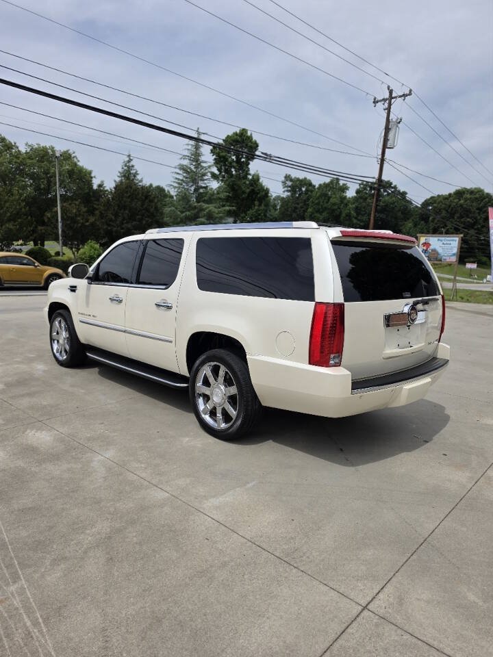 Used 2008 Cadillac Escalade ESV AWD image 4