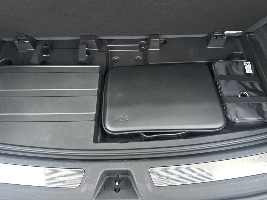 Used 2025 Cadillac Escalade IQ Sport 2 image 46