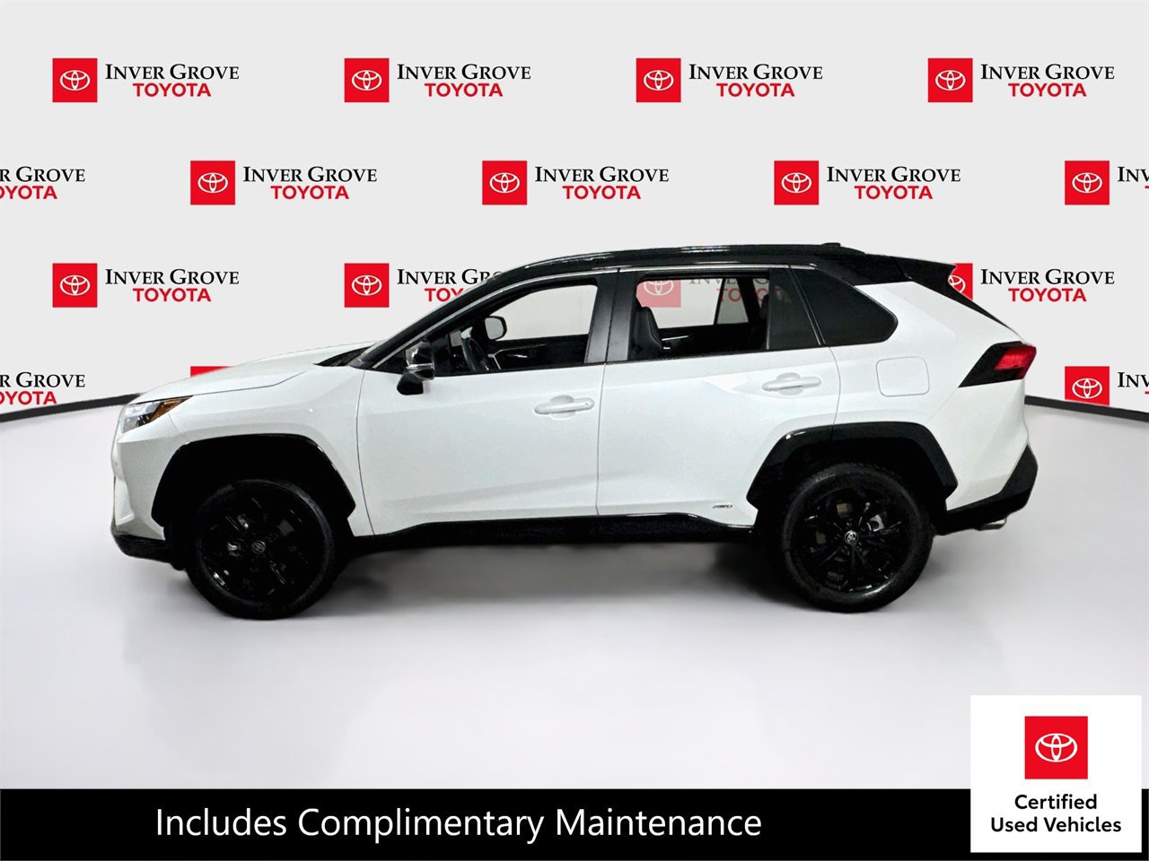 Certified 2024 Toyota RAV4 XSE w/ Advanced Technology Package AWD/4WD image 8