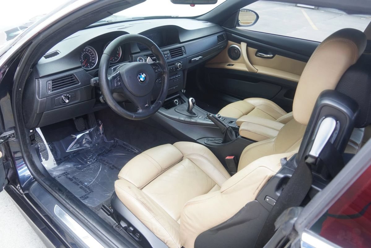 Used 2011 BMW M3 Convertible RWD image 40
