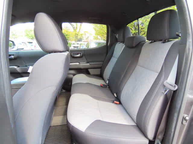 Used 2023 Toyota Tacoma TRD Off-Road AWD/4WD image 15