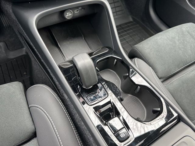 New 2026 Volvo XC40 B5 Ultra w/ Climate Package AWD/4WD image 14