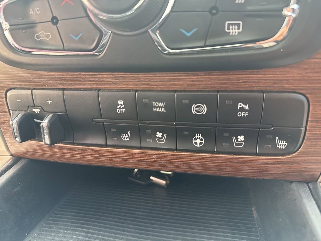 Used 2014 RAM 2500 Laramie image 41