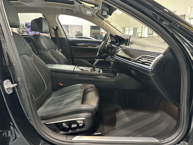 Used 2017 BMW M760i xDrive AWD/4WD image 59