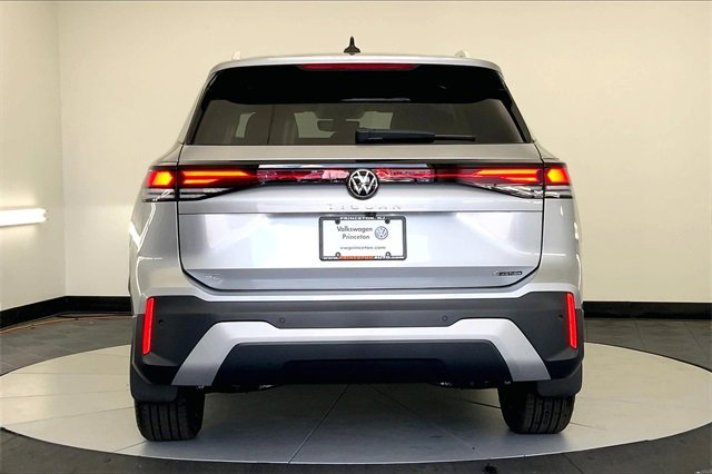New 2025 Volkswagen Tiguan SE image 5