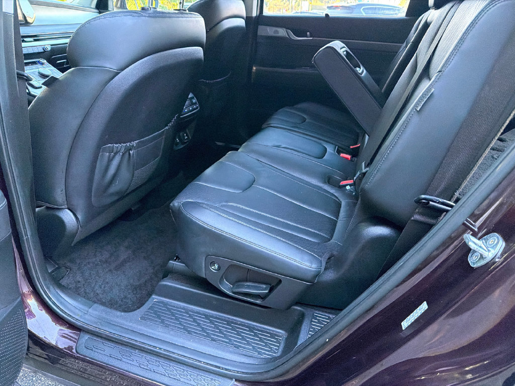 Used 2023 Hyundai Palisade SEL FWD image 21