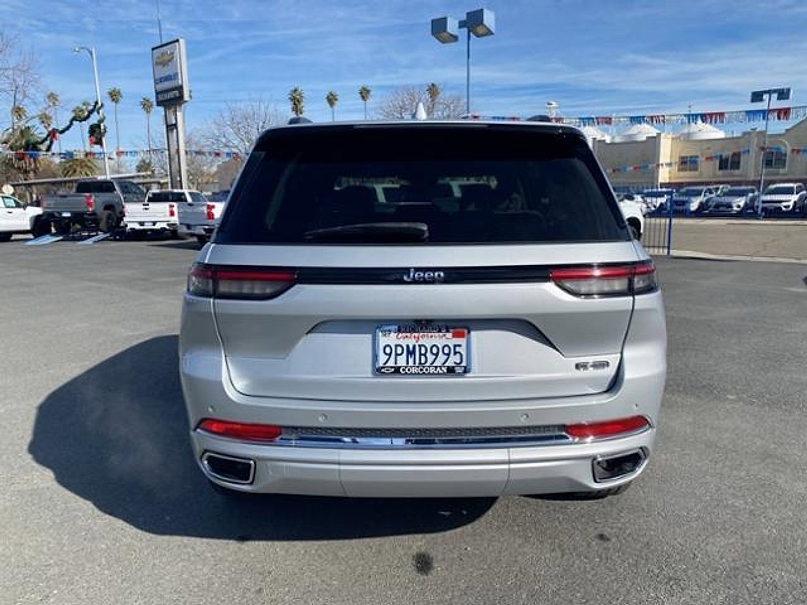 Used 2022 Jeep Grand Cherokee Overland RWD image 10