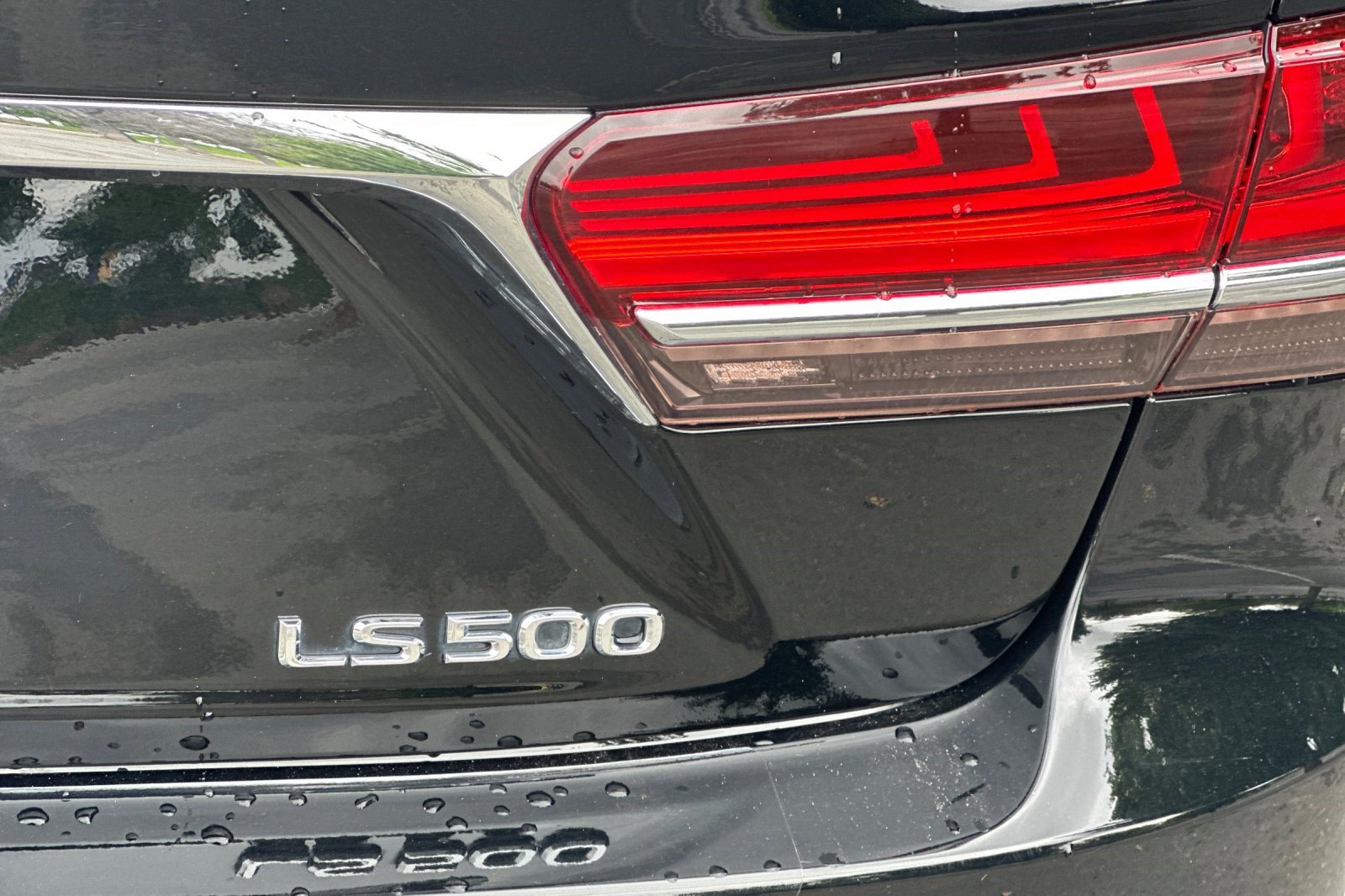 Used 2019 Lexus LS 500 w/ Interior Upgrade Package RWD image 36