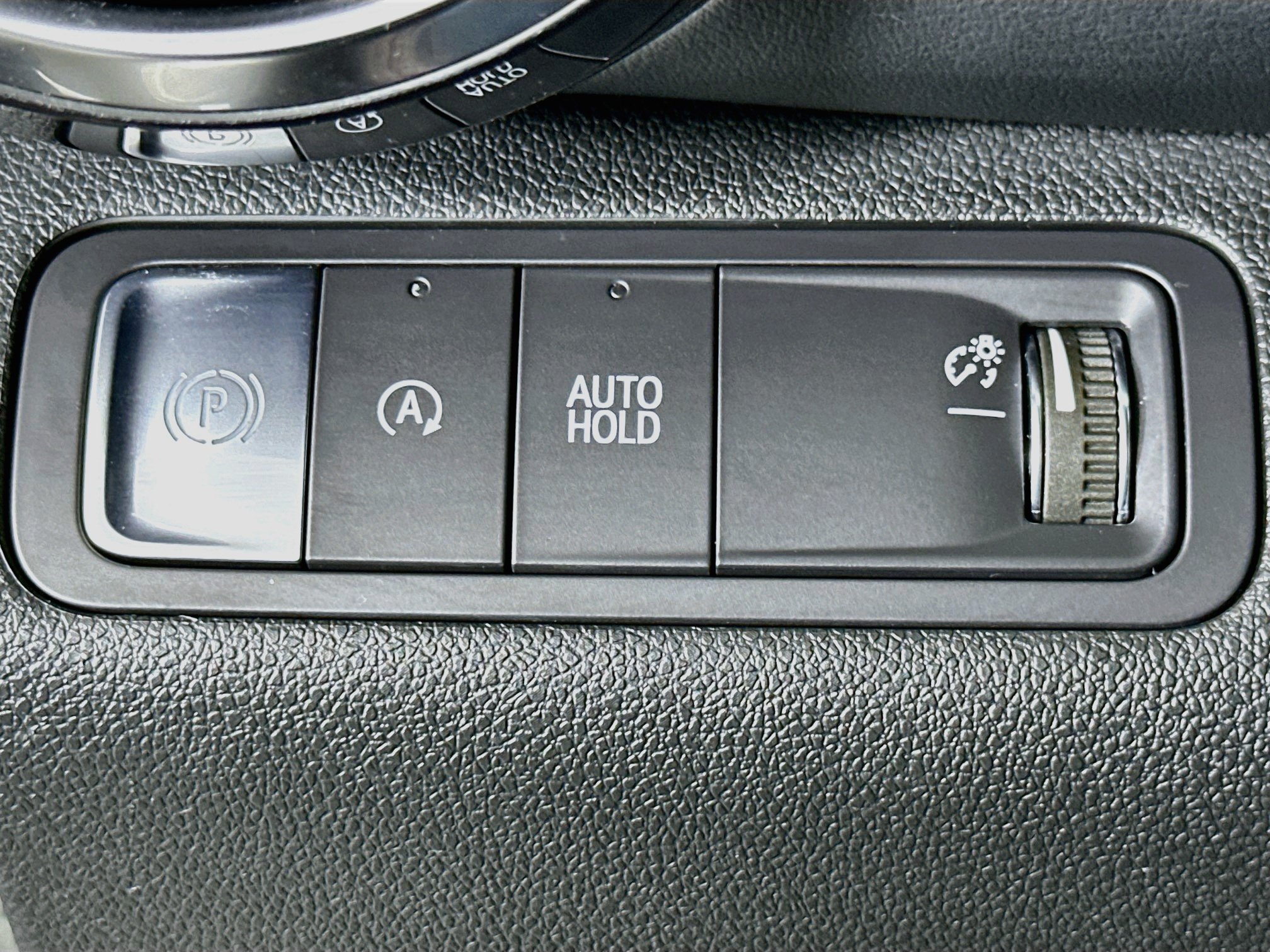 Used 2025 Chevrolet Equinox LT FWD image 17