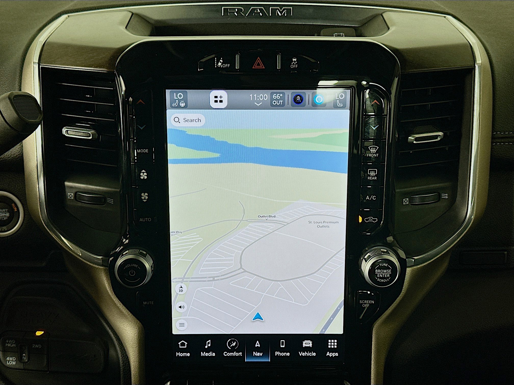 Used 2024 RAM 2500 Laramie w/ Safety Group image 22