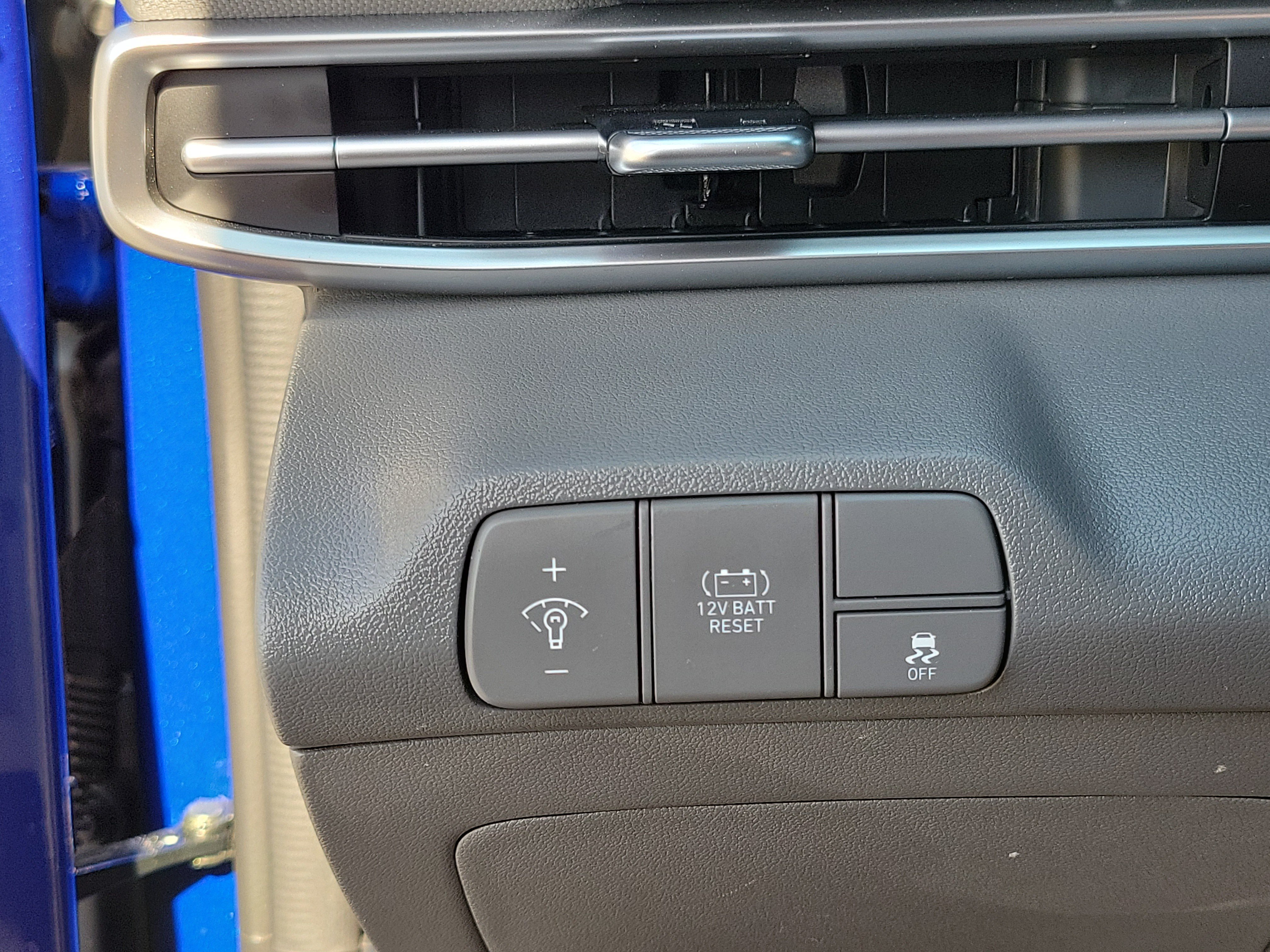 Certified 2025 Hyundai Elantra Hybrid FWD image 13