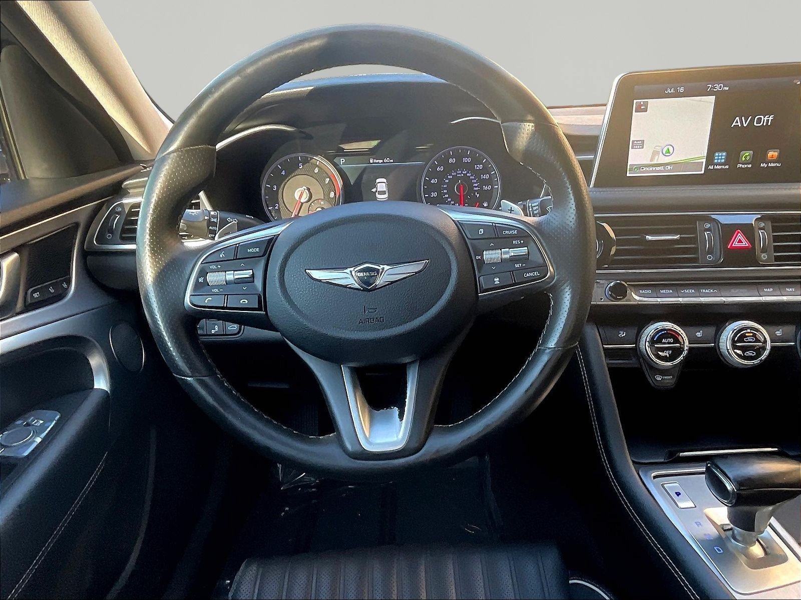 Used 2020 Genesis G70 2.0T w/ Elite Package RWD image 8