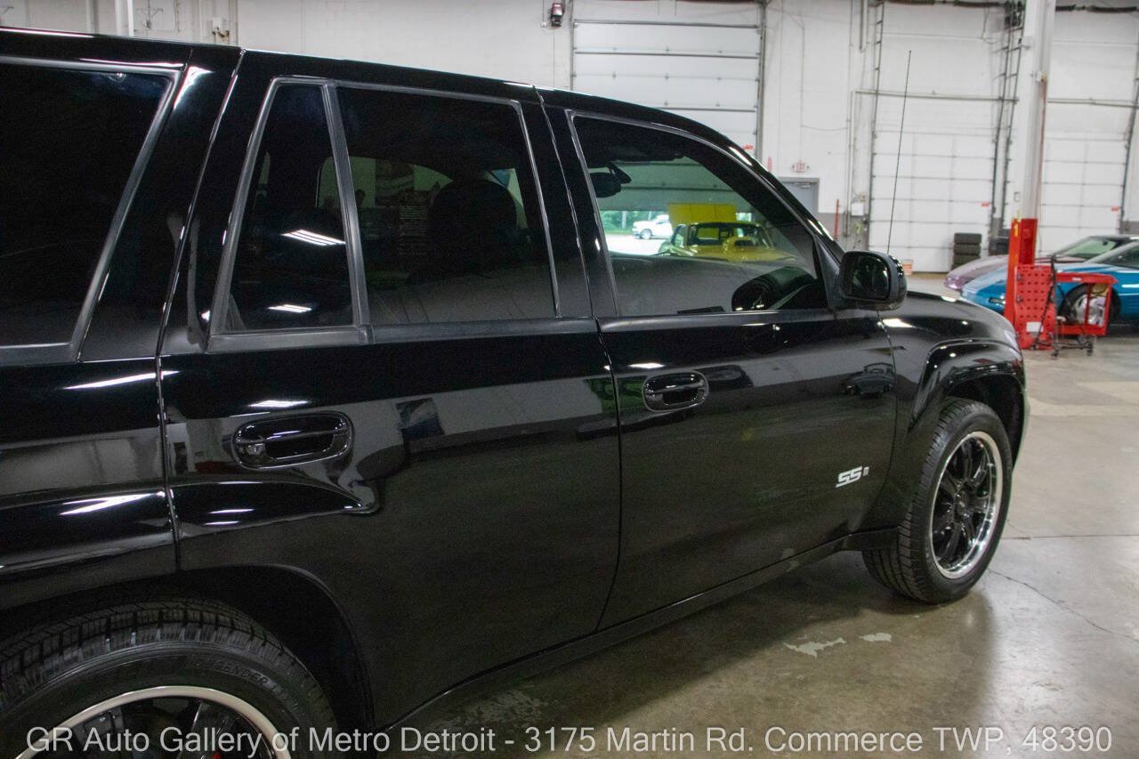 Used 2008 Chevrolet TrailBlazer SS w/ Sun And 6-Disc Cd Package AWD/4WD image 23