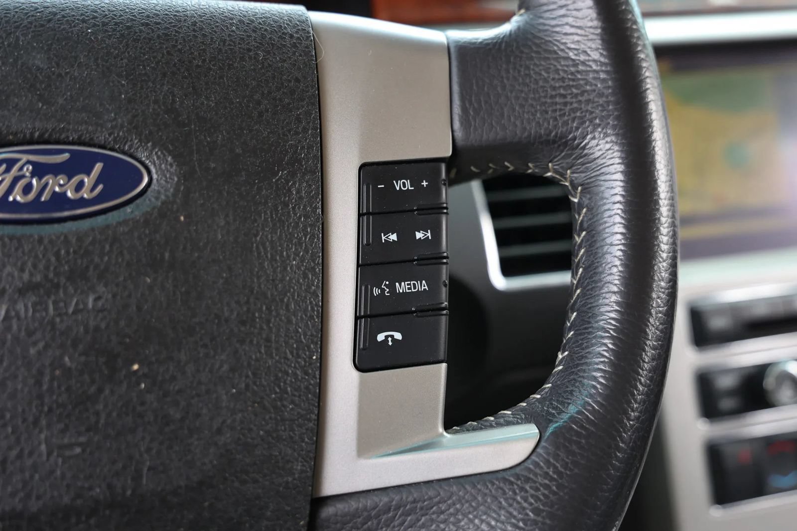 Used 2009 Ford Flex Limited FWD image 30