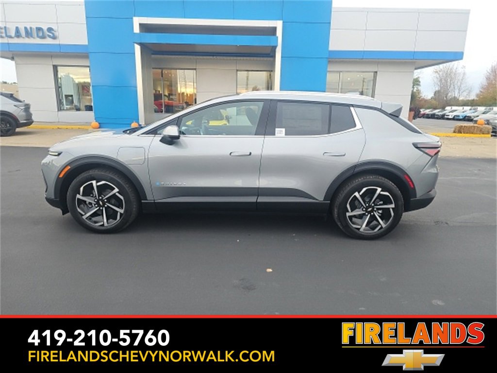 New 2026 Chevrolet Equinox EV LT image 8